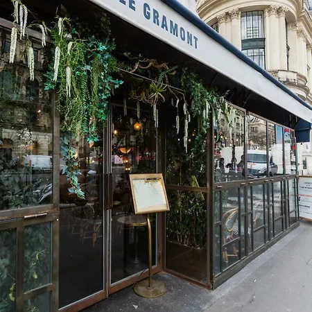 Veeve - Modish Style By The Palais Royal Apartment Paris